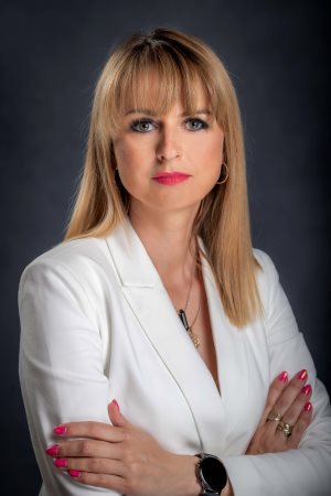 Lucyna Chrostowska